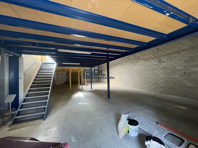 Industrial in Sucy-en-Brie to rent - Interior Photo - Image 2 of 4