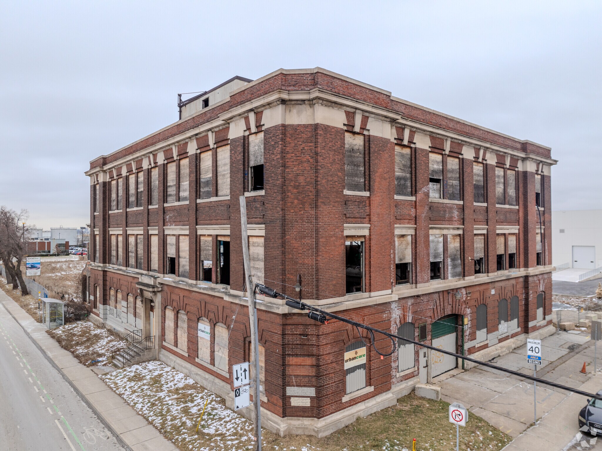 440 Victoria Ave N, Hamilton, ON for sale Primary Photo- Image 1 of 1