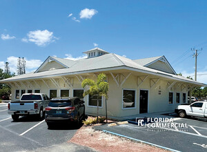 510-526 SE Dixie Hwy, Stuart, FL for rent Building Photo- Image 1 of 17