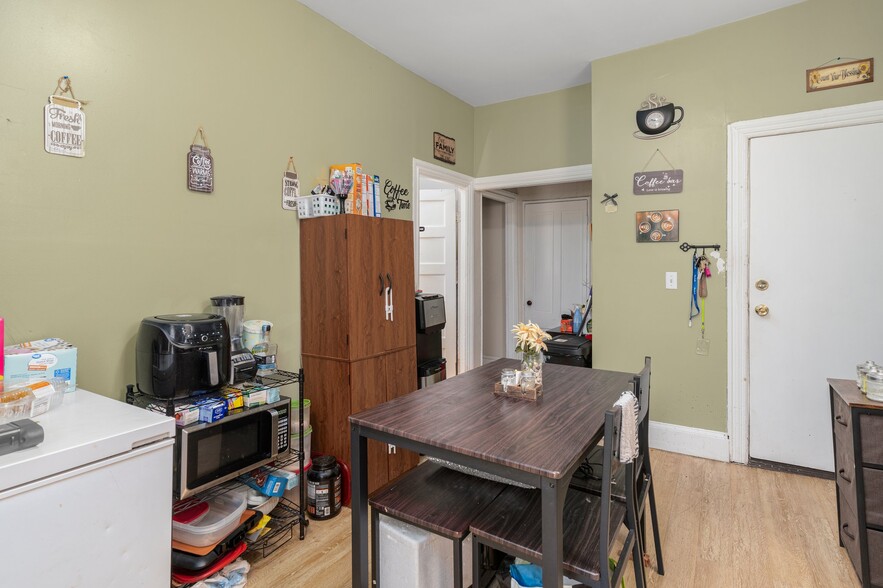 52 Dennis Ave, Cranston, RI for sale - Building Photo - Image 3 of 11