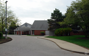 3740 W Sylvania Ave, Toledo, OH for sale Primary Photo- Image 1 of 4