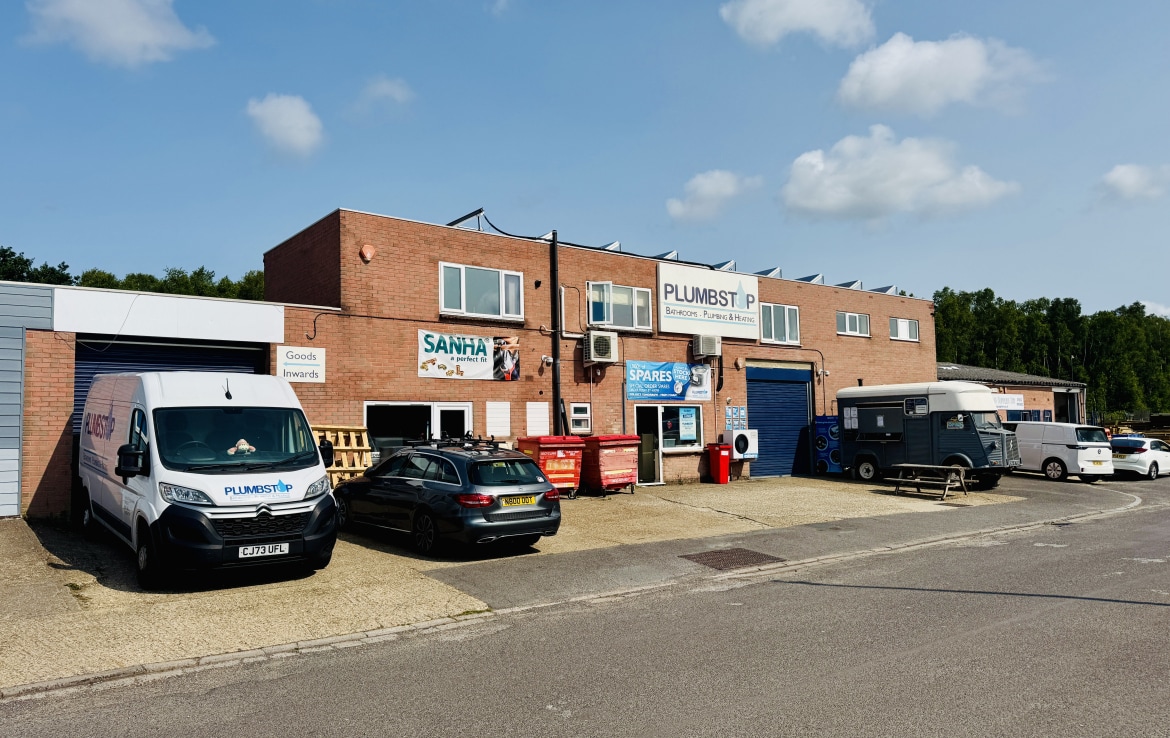 33-37 Telford Rd, Wimborne to rent Building Photo- Image 1 of 3