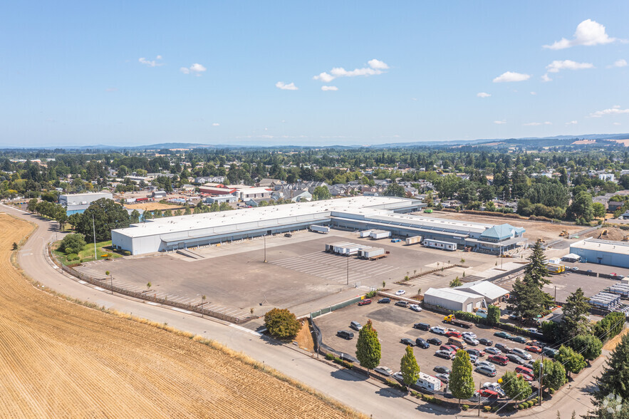 495 NE Holladay St, Cornelius, OR for rent - Aerial - Image 1 of 8