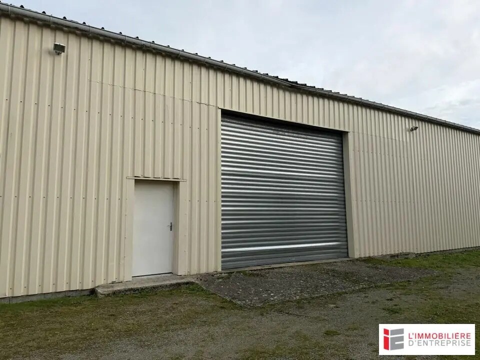 Vente Local d'activités 300 m² - Photo 1