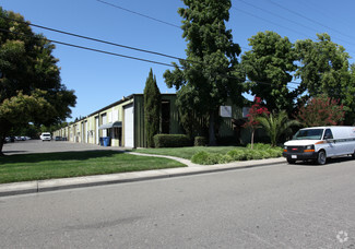 More details for 400-486 Moore Ln, Healdsburg, CA - Light Industrial for Rent