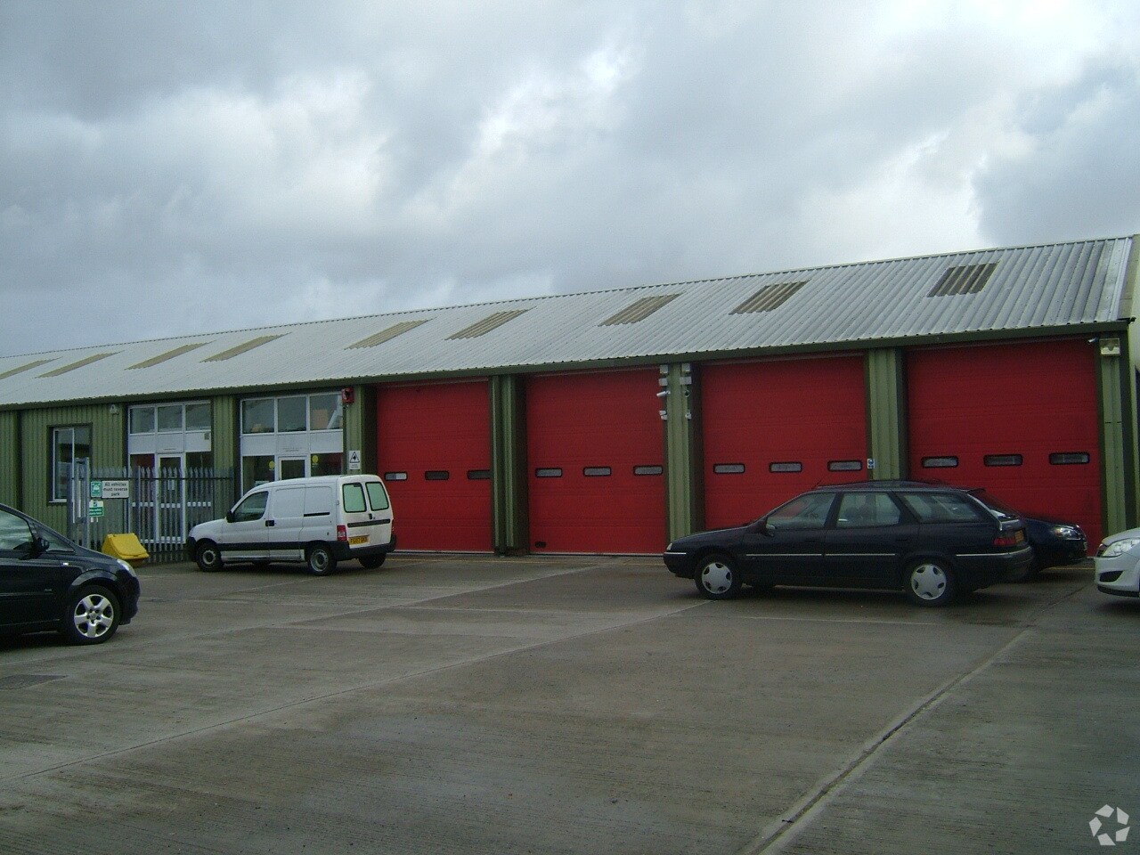 Victoria Rd, Burgess Hill for sale Primary Photo- Image 1 of 1