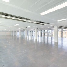 10 Eastbourne Ter, London to rent Interior Photo- Image 2 of 12