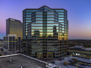 3399 Peachtree Rd NE, Atlanta, GA for rent Building Photo- Image 1 of 17