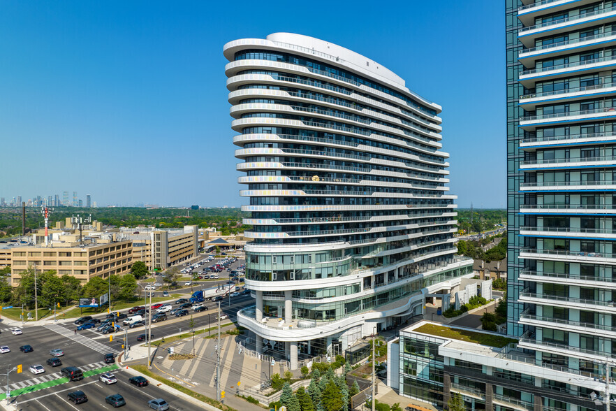 2520 Eglinton Av W, Mississauga, ON for rent - Primary Photo - Image 1 of 6