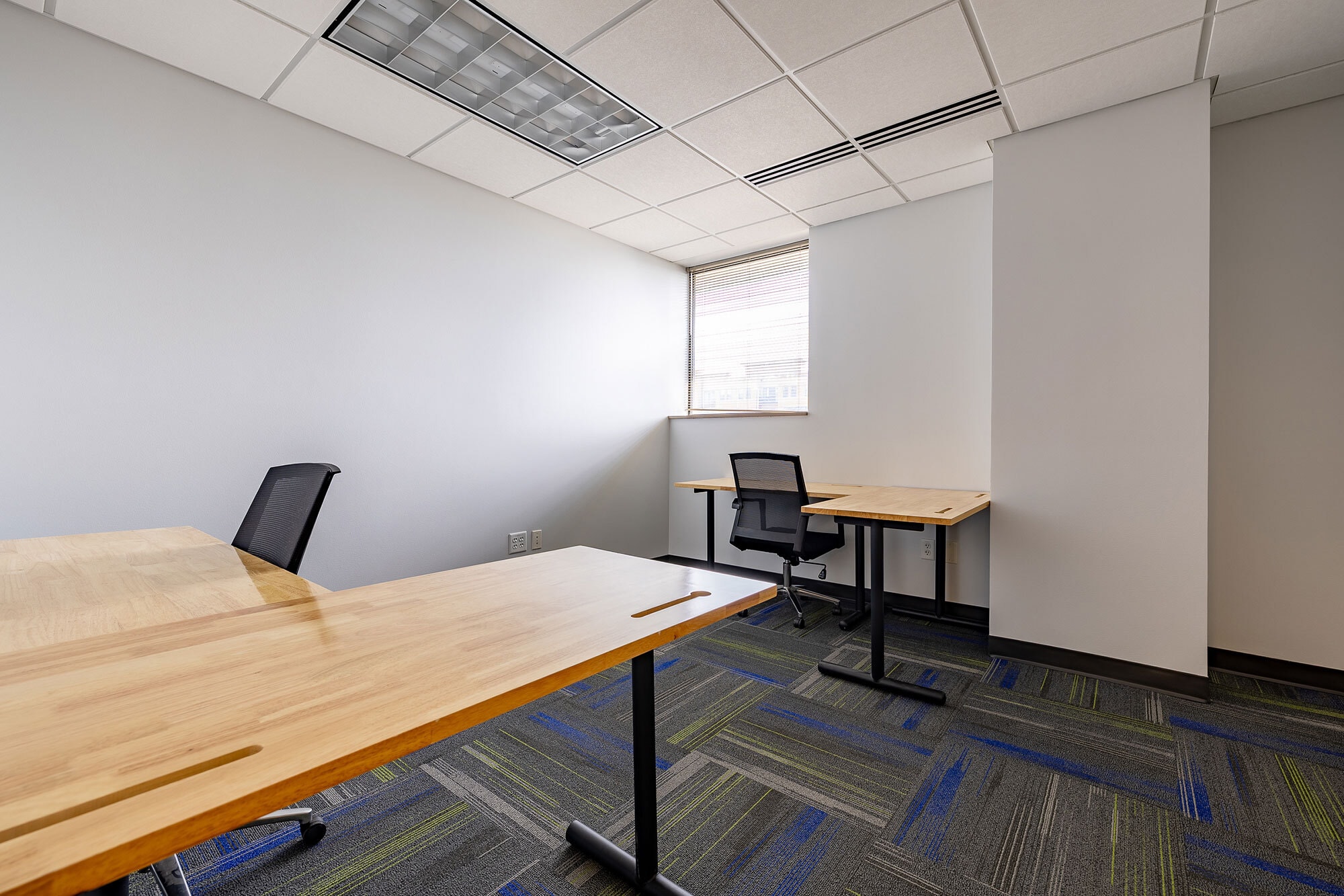 345 W Washington Ave, Madison, WI to rent Interior Photo- Image 1 of 10