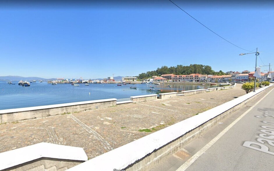 Rúa O Cantiño, 1, O, A Illa de Arousa, Pontevedra for sale - Building Photo - Image 1 of 20