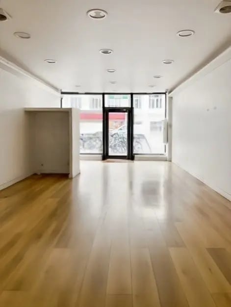 Location Commerce 78 m²