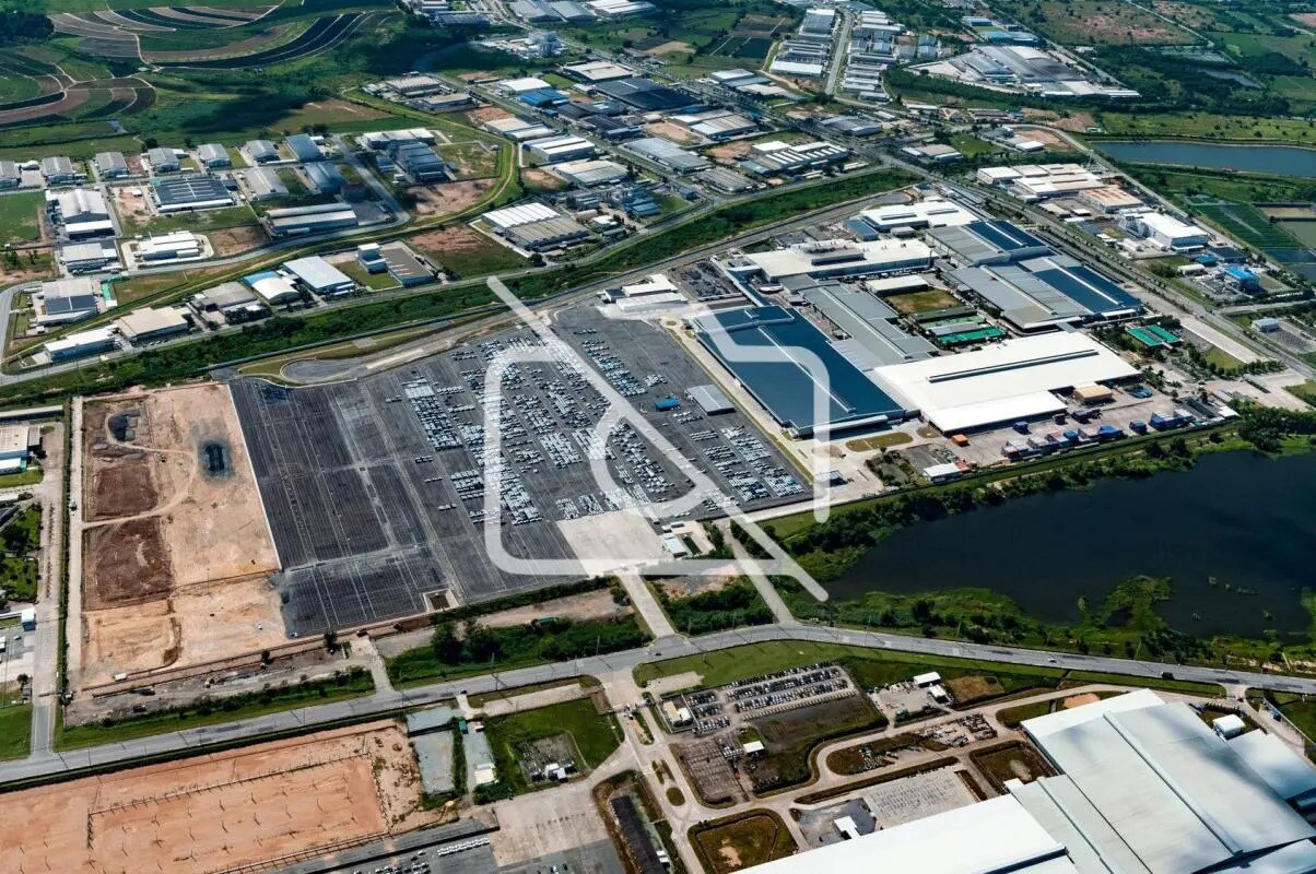 Land in Avrainville to rent Building Photo- Image 1 of 2