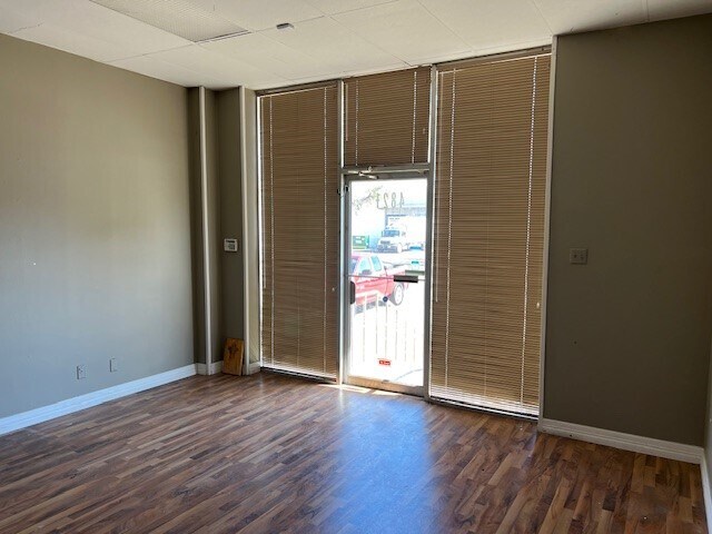 4821 Top Line Dr, Dallas, TX for rent - Building Photo - Image 3 of 9