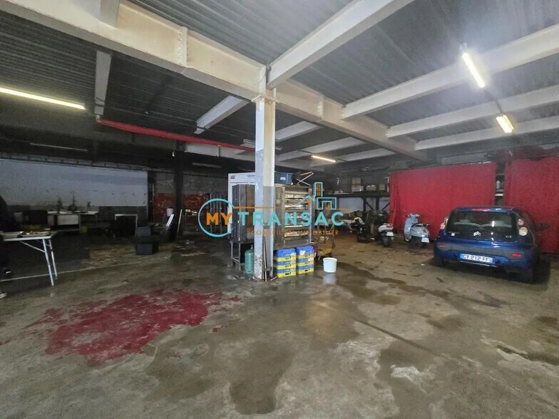 Industrial in Montreuil to rent - Interior Photo - Image 2 of 8