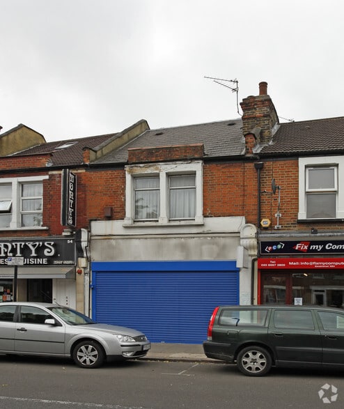 52 Northfield Ave, London to rent - Primary Photo - Image 1 of 3