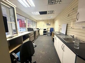 74 Netherhill Rd, Paisley to rent Interior Photo- Image 1 of 2