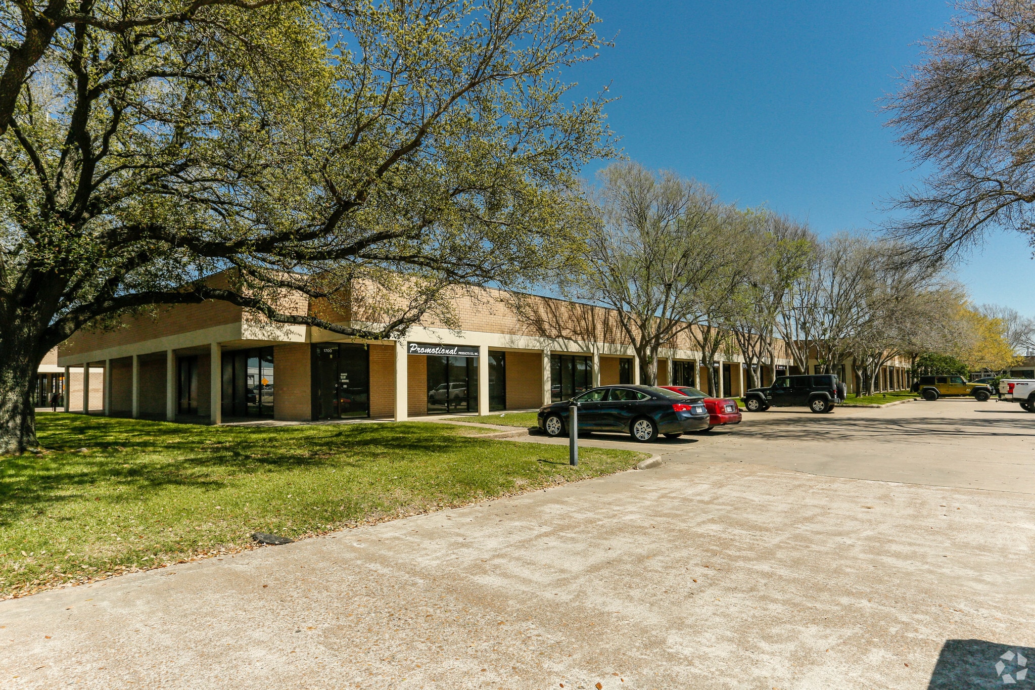 1700-1750 W Sam Houston Pky N, Houston, TX to rent Building Photo- Image 1 of 22