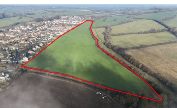 4 Wyvern Close, Bruton, SOM - AERIAL  map view