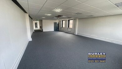 70 High St, Birmingham to rent Interior Photo- Image 1 of 6