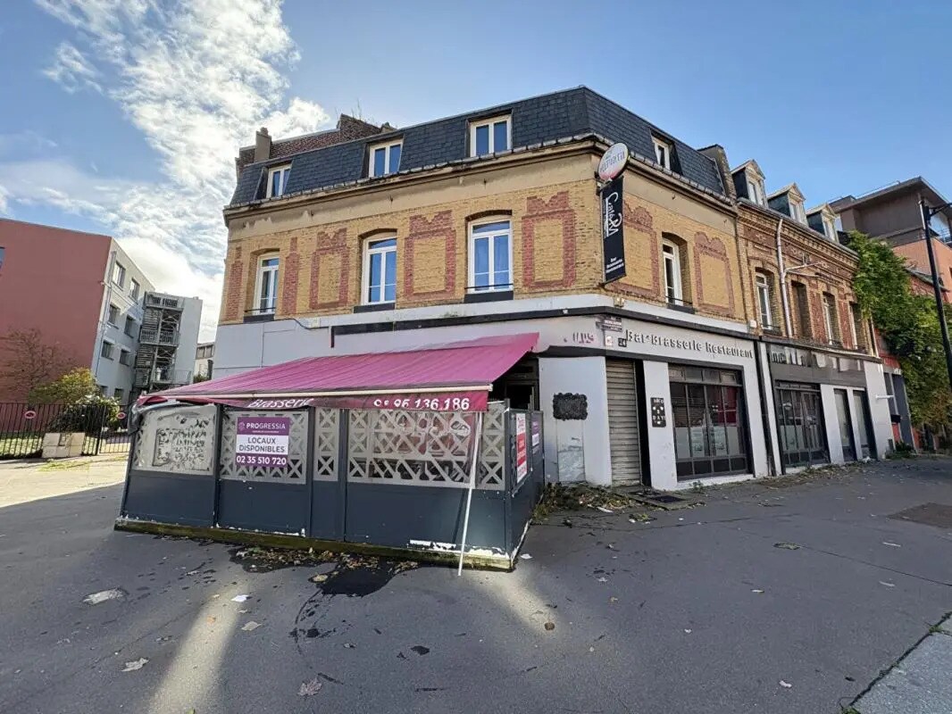 Retail in Le Havre for sale Building Photo- Image 1 of 5