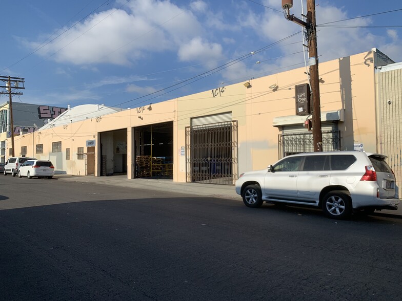 785-803 E 14th Pl, Los Angeles, CA for rent - Building Photo - Image 1 of 8