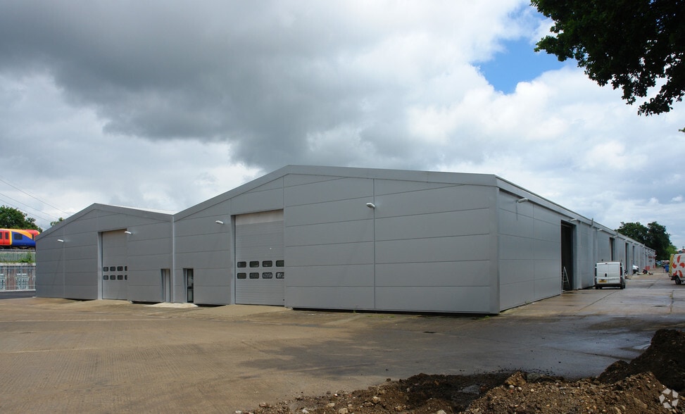 Abbot Clos, Byfleet for sale - Primary Photo - Image 1 of 1