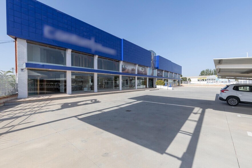Retail in Santa Fe, Granada for sale - Building Photo - Image 1 of 33