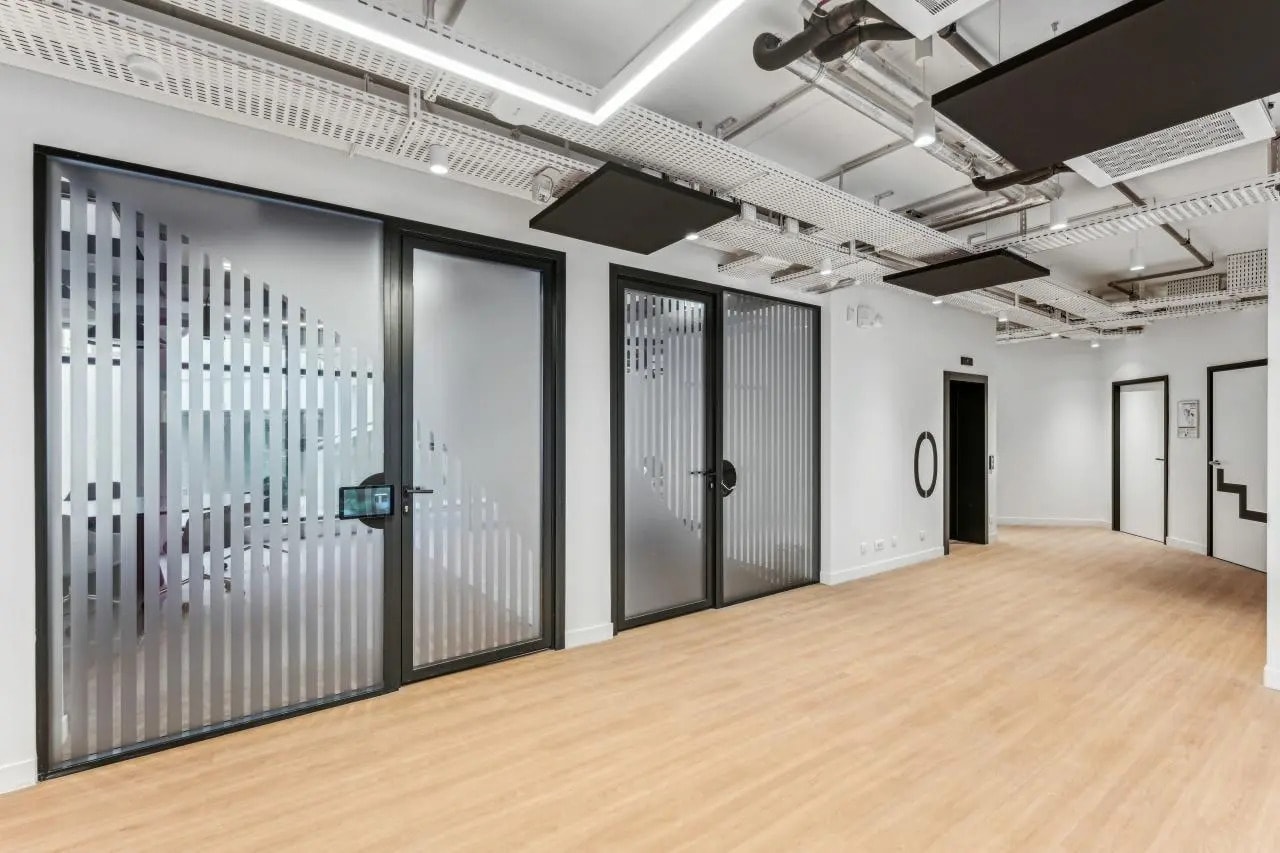 Office in Boulogne-Billancourt to rent Interior Photo- Image 1 of 2
