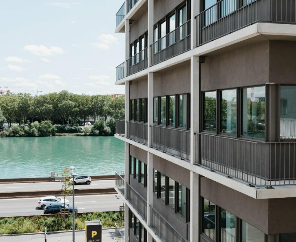 Office in Lyon for sale Building Photo- Image 1 of 8