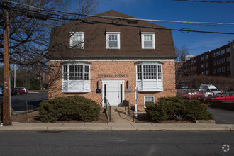 200 Park Ave, Falls Church, VA for sale Primary Photo- Image 1 of 1