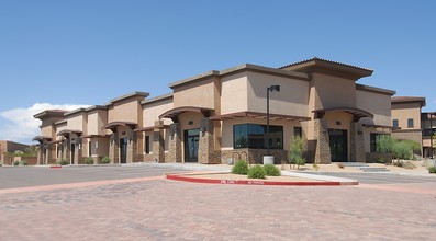 7629 E Pinnacle Peak Rd, Scottsdale, AZ for rent Building Photo- Image 1 of 2