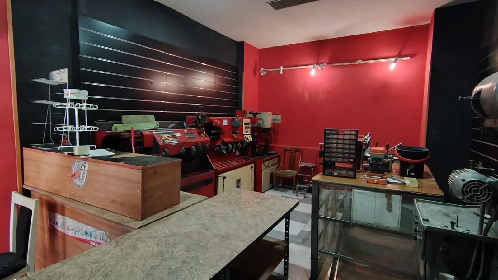 Coslada, MAD 28821 - - - Interior Photo - Image 2 of 8
