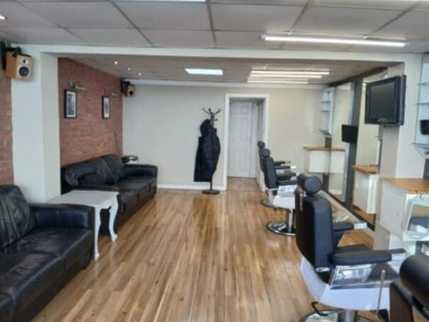 33 Whittaker Ln, Manchester to rent Interior Photo- Image 1 of 2