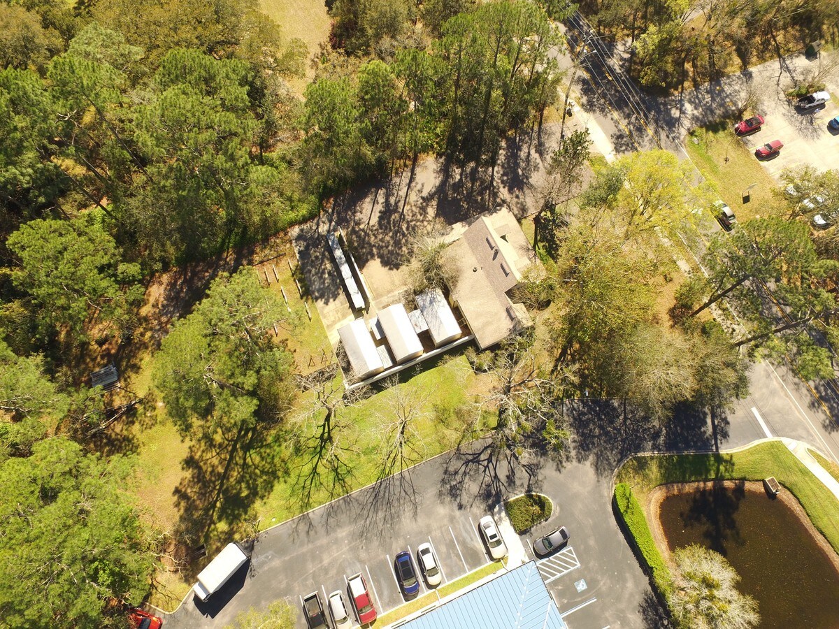 9651 Hood Road, Jacksonville 32257 UK