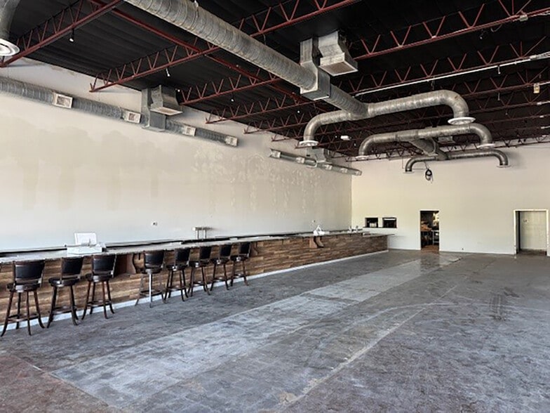 7802-7830 N 12th St, Phoenix, AZ to rent - Building Photo - Image 2 of 16