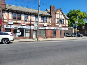 4133 162nd St, Flushing, NY for rent Primary Photo- Image 1 of 8