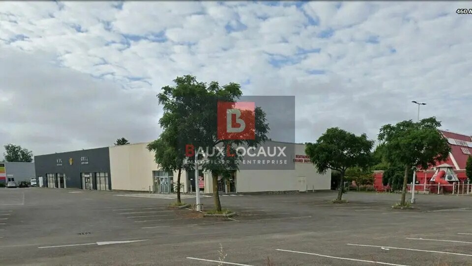 Location Commerce 600 m² à 1 770 m² - Photo 1