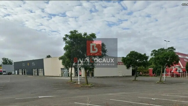Location Commerce 600 m² à 1 770 m²