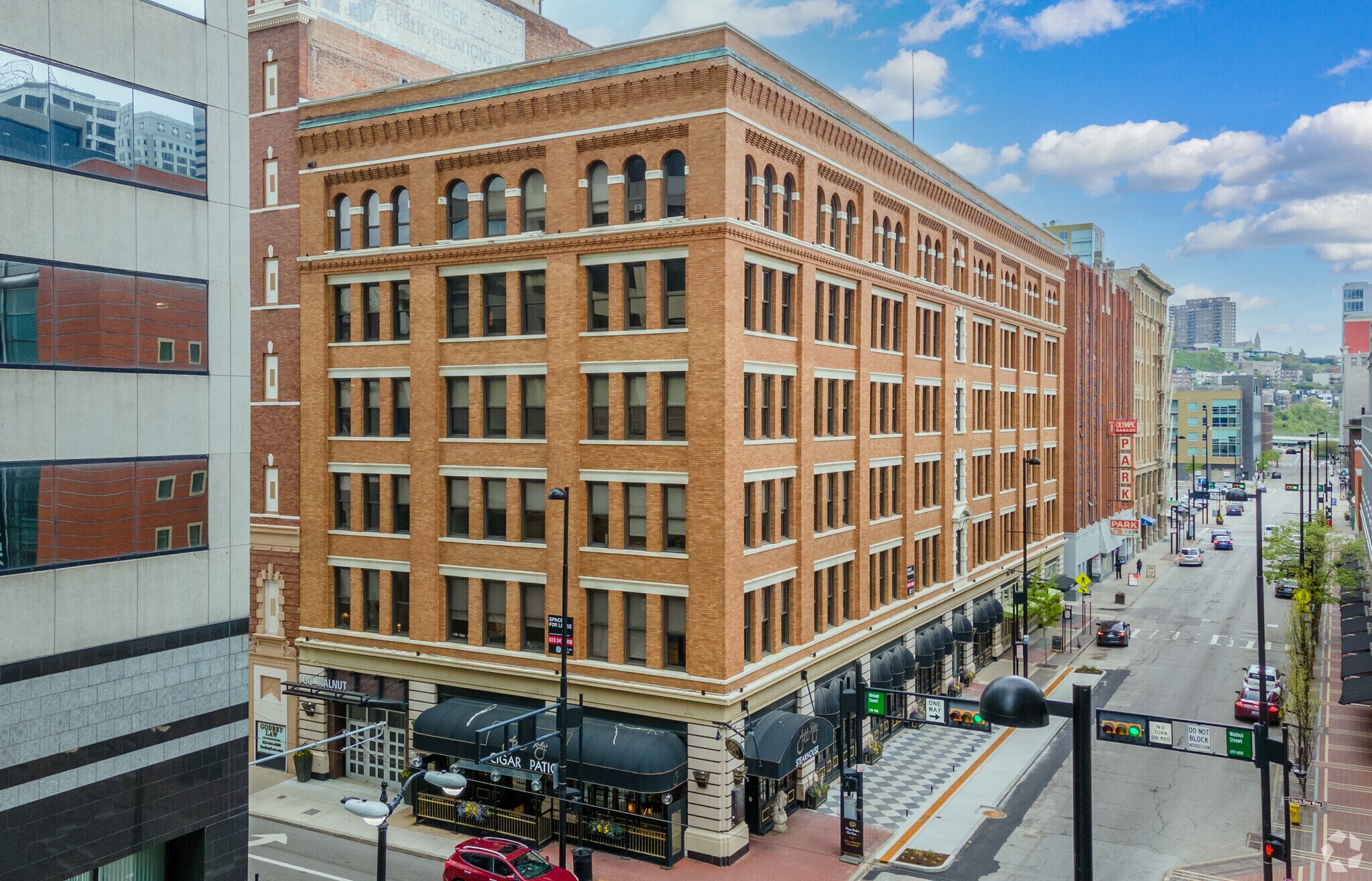 700 Walnut St, Cincinnati, OH to rent Primary Photo- Image 1 of 5
