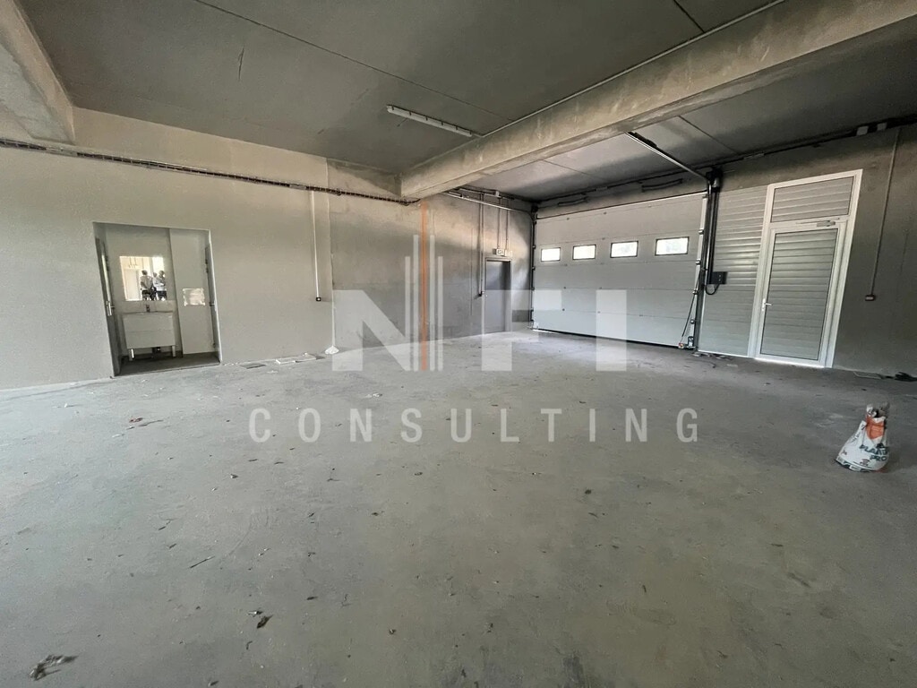 Location Local d'activités 239 m² à 767 m² - Photo 1