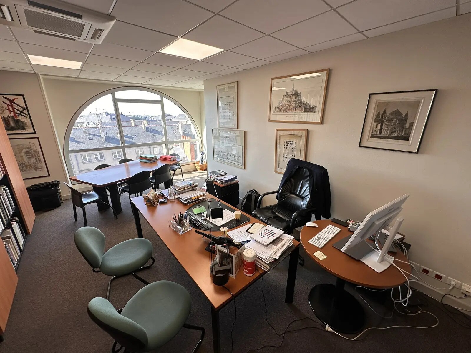 Office in Angers for sale Building Photo- Image 1 of 6