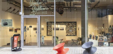 Orchard Pl, London to rent Building Photo- Image 2 of 2