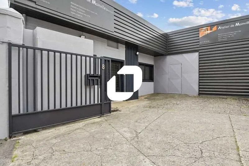 Light Industrial in Draveil for sale Building Photo- Image 1 of 14