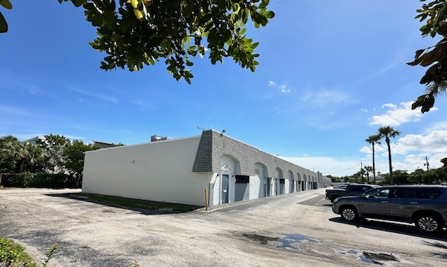 324-378 SW 13th Ave, Pompano Beach, FL for rent - Building Photo - Image 1 of 5