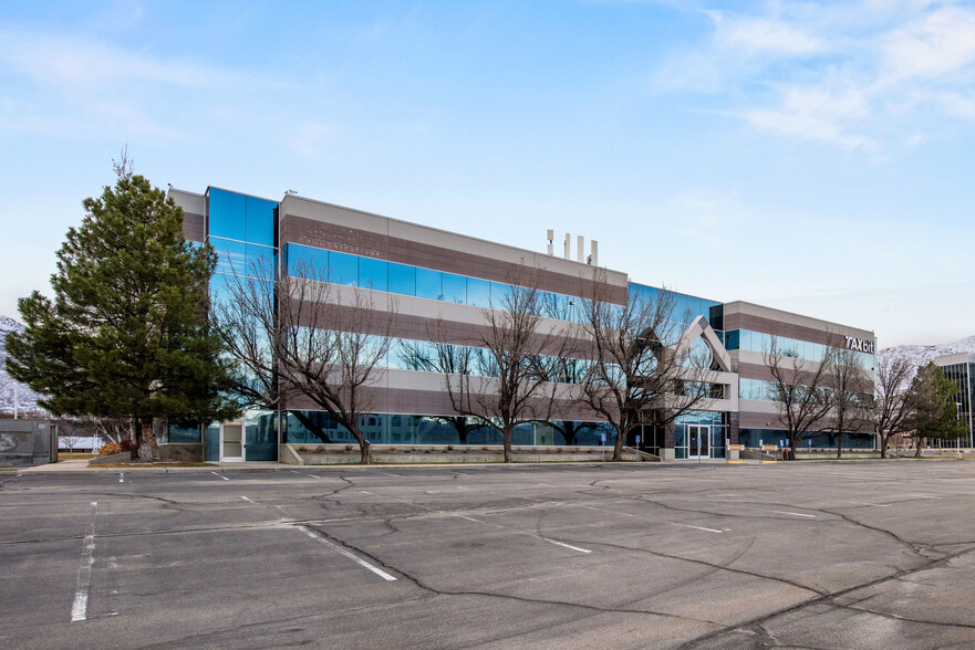 66 E Wadsworth Park Dr, Draper, UT for rent - Building Photo - Image 2 of 15