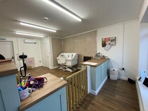 198-202 Church Rd, Kessingland to rent Interior Photo- Image 1 of 3