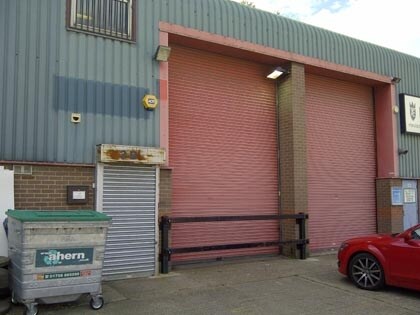 Thames Vw, Rainham to rent - Building Photo - Image 3 of 4