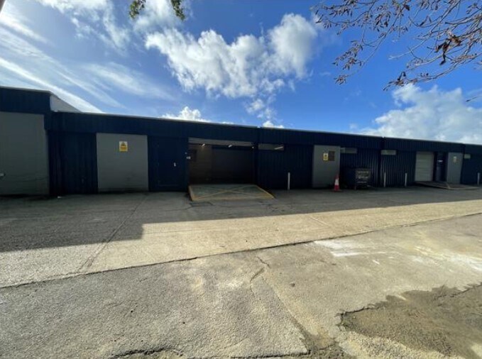 Limberline Spur, Portsmouth for sale Primary Photo- Image 1 of 1