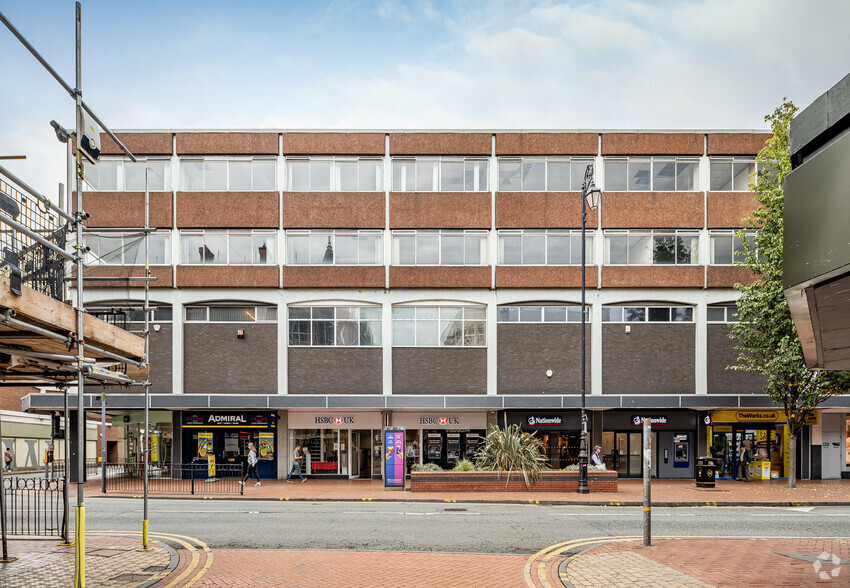 Hill St, Wrexham for rent - Building Photo - Image 2 of 13